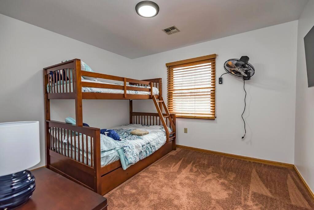 | Charming 5 Bedroom Residential Home w/Lots of fun