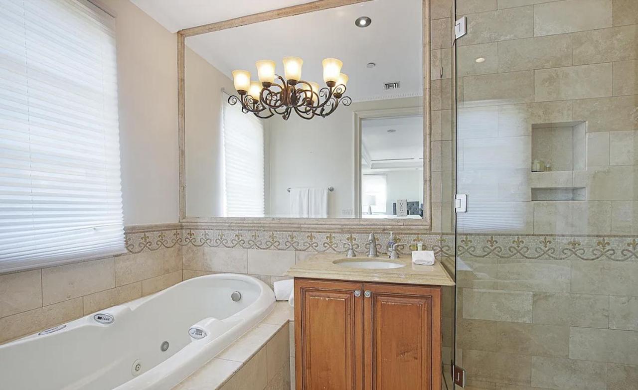 | Eclectic Beverly Hills Mansion