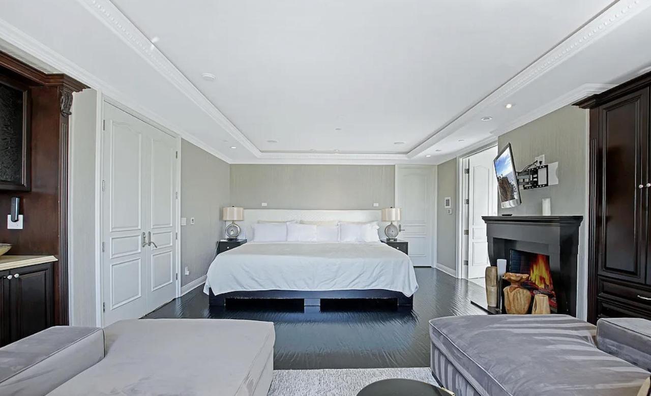 | Eclectic Beverly Hills Mansion