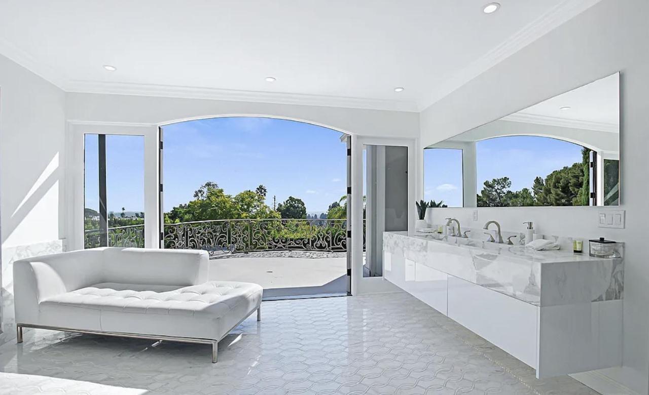 | Eclectic Beverly Hills Mansion
