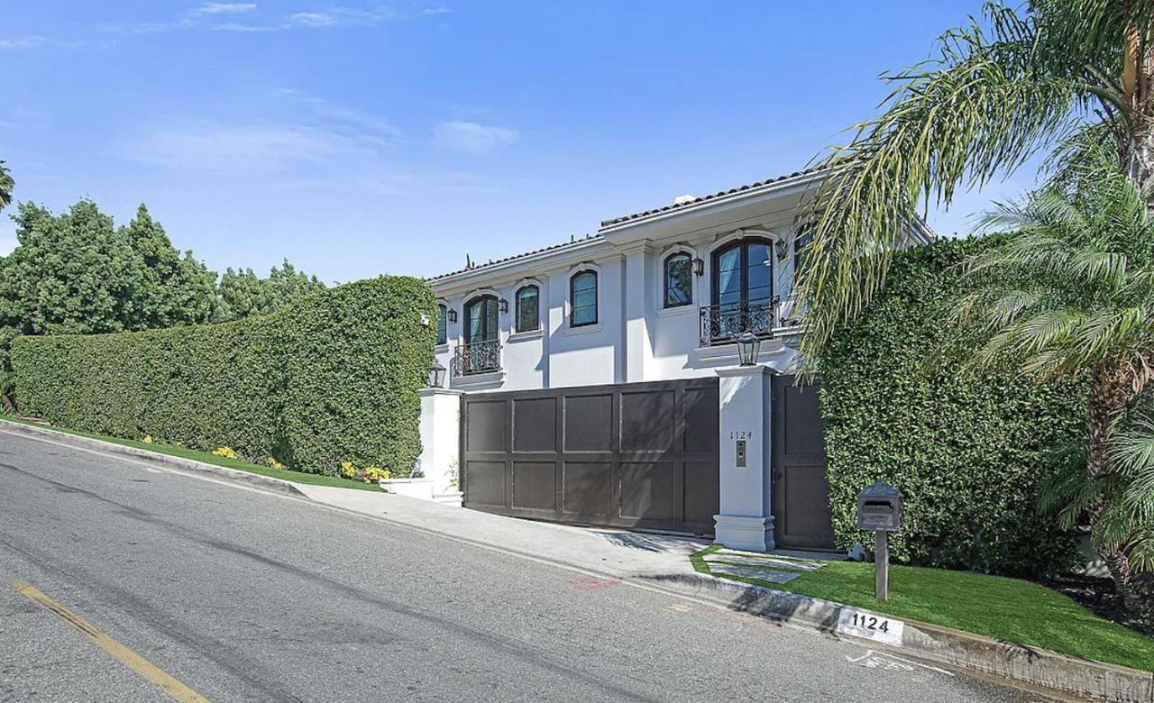 | Eclectic Beverly Hills Mansion