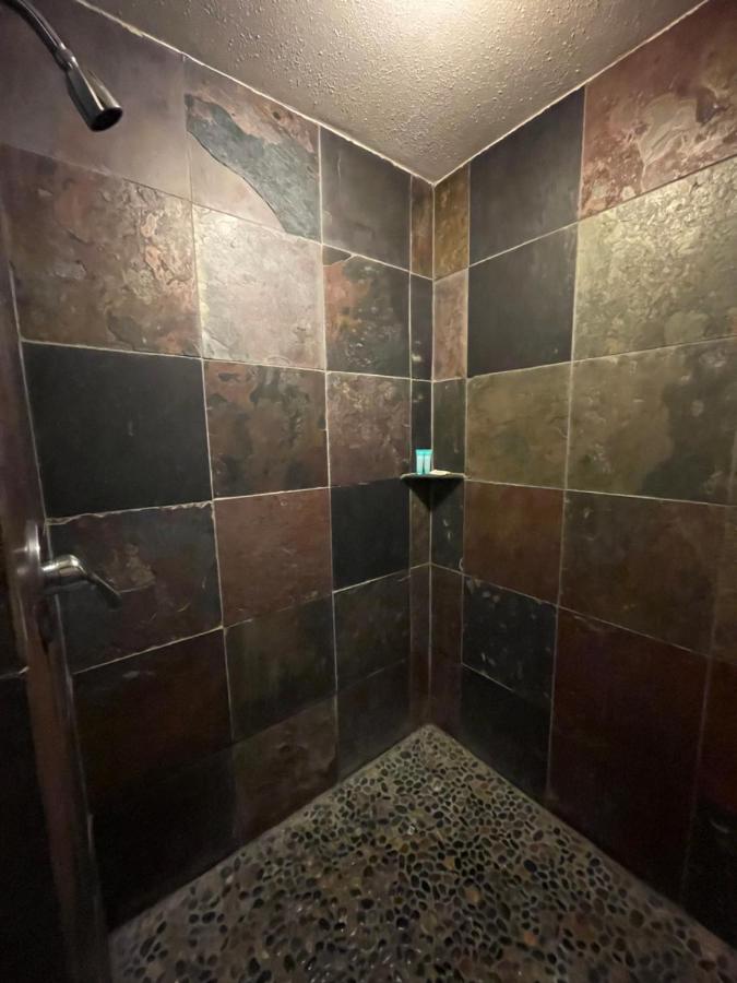  | Sierra Woods Lodge
