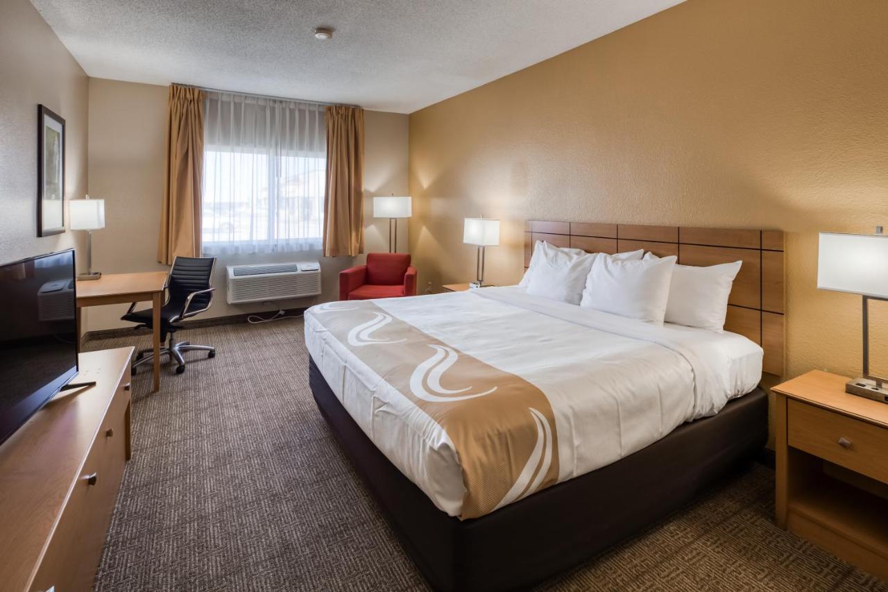 King Room - Accessible/Non-Smoking at Quality Inn and Suites Springfield Southwest near I-72