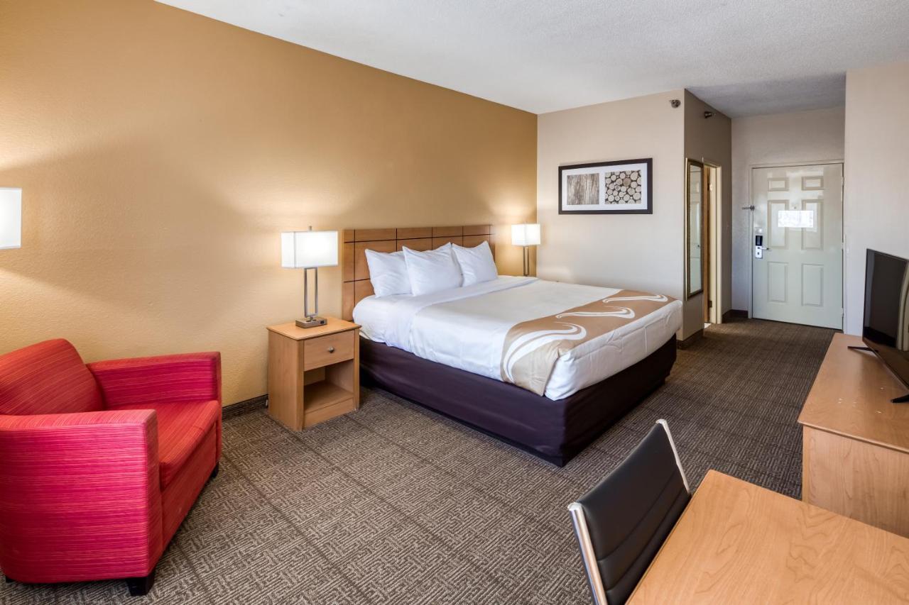King Room - Accessible/Non-Smoking at Quality Inn and Suites Springfield Southwest near I-72