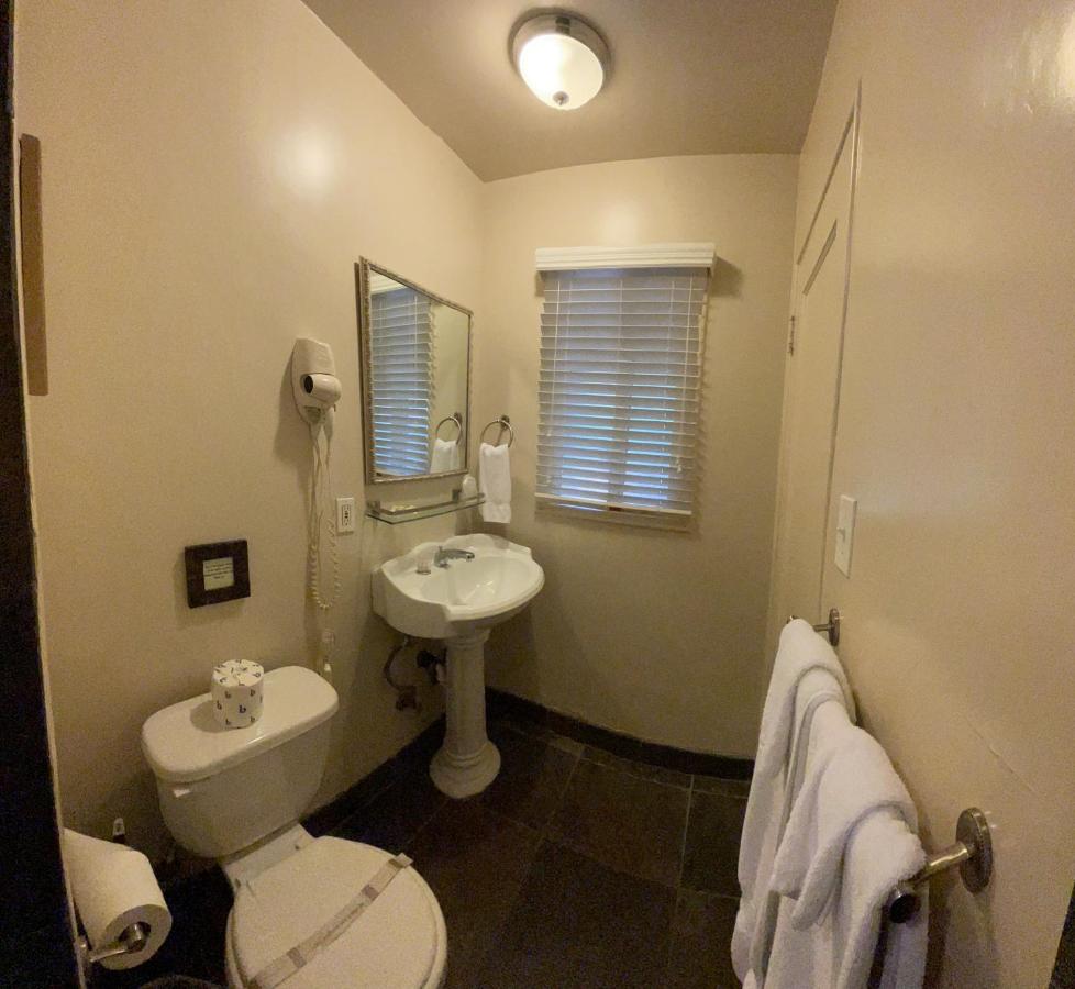  | Sierra Woods Lodge