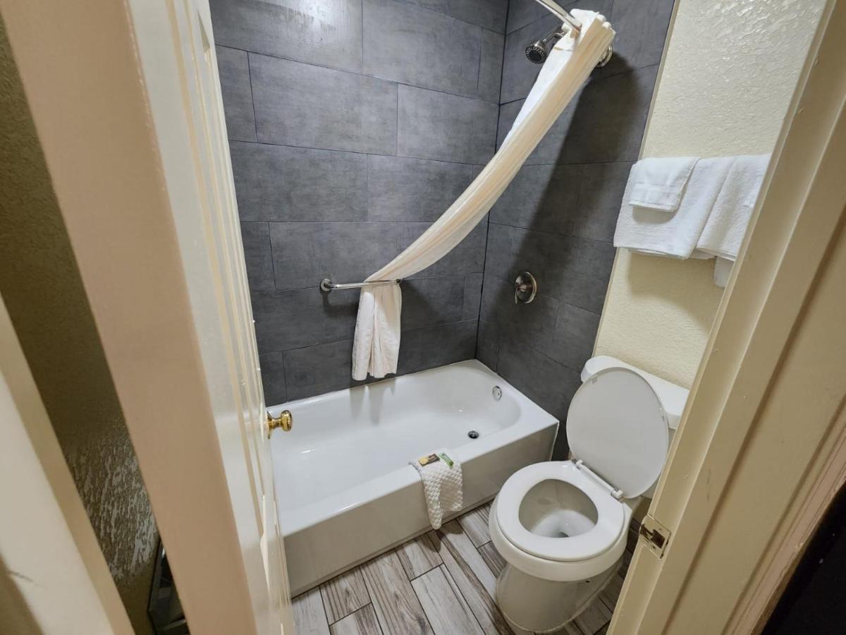 | Green Garden Inn