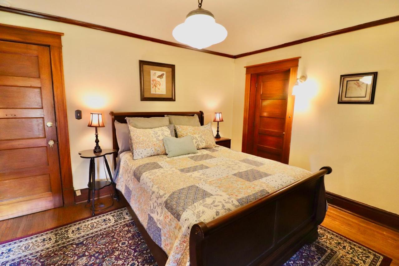  | The Marshall House