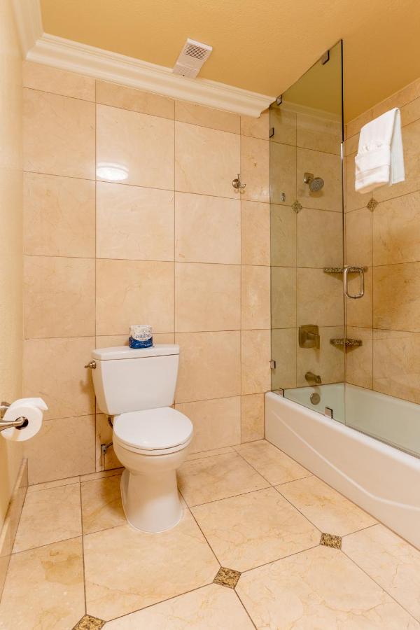 Standard Room at Pacific Terrace Hotel