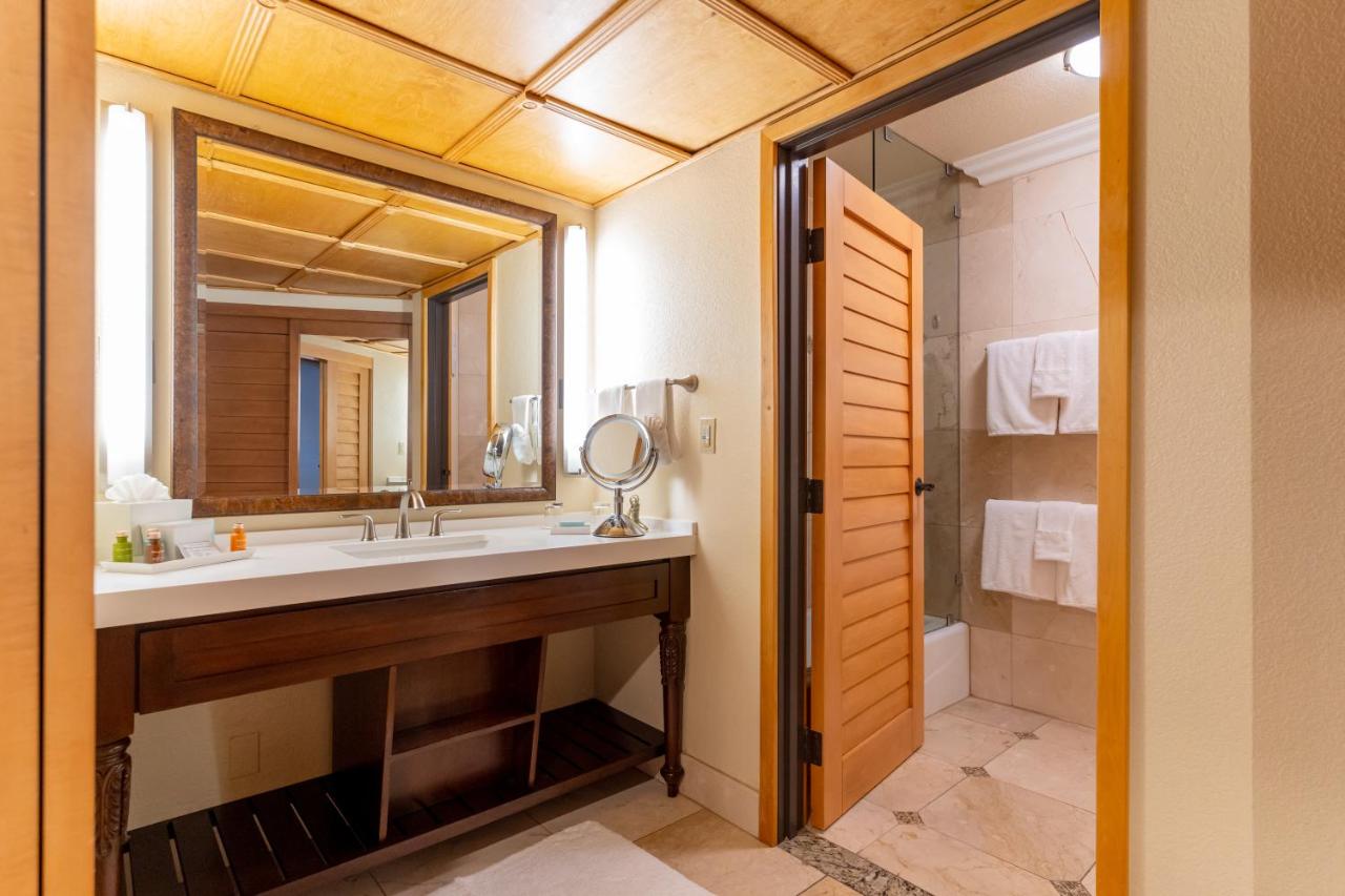 Deluxe Queen Room with Two Queen Beds at Pacific Terrace Hotel
