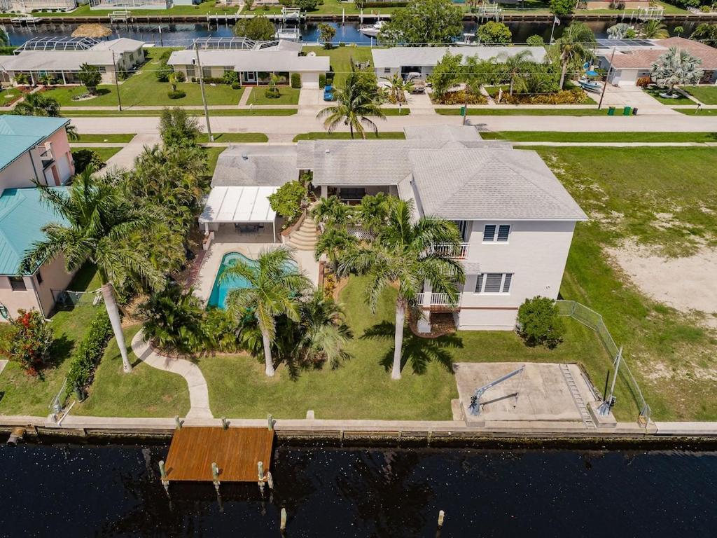  | Waterfront Paradise