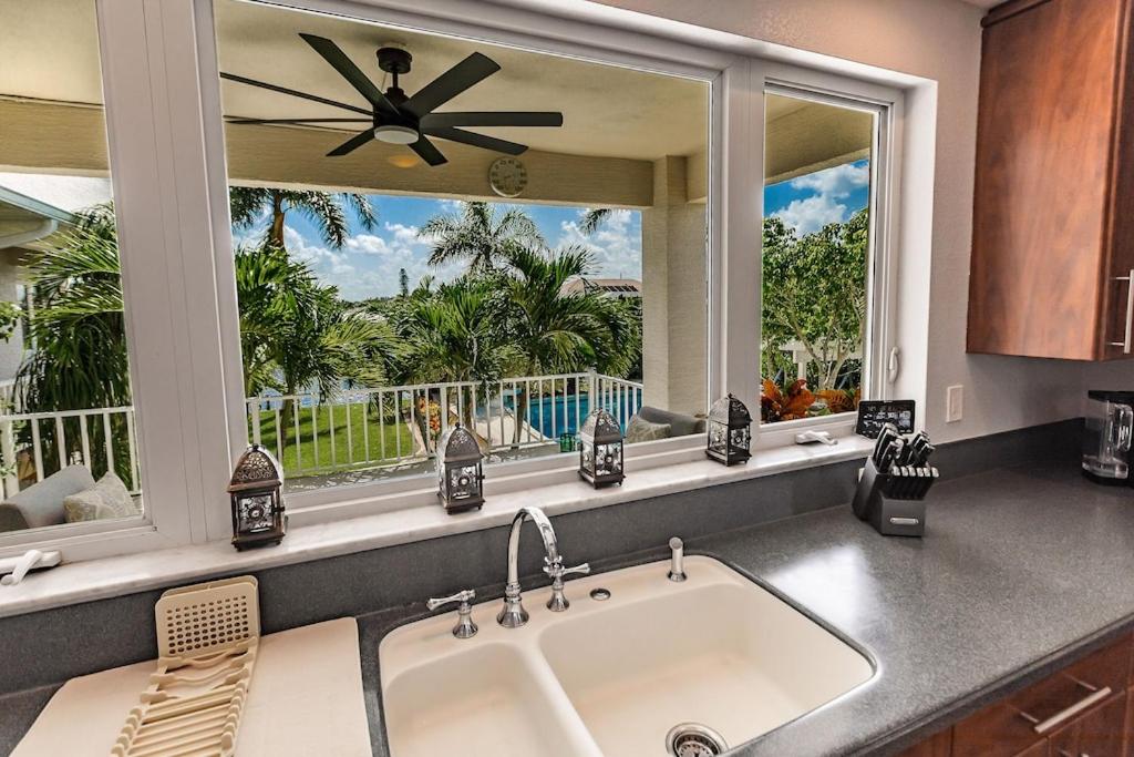  | Waterfront Paradise