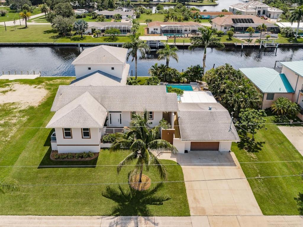  | Waterfront Paradise