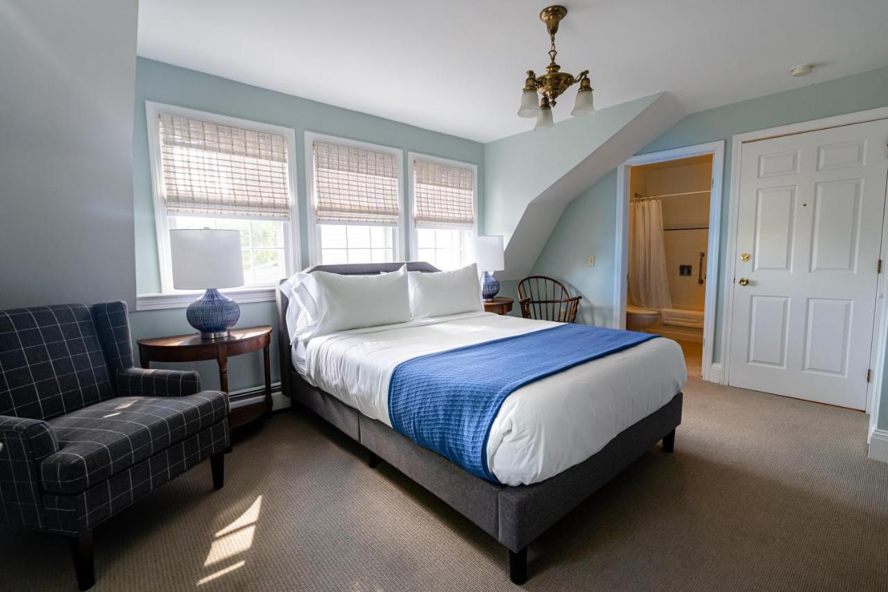 | Homeport Inn and Tavern