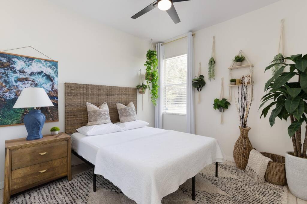 | Insta-worthy Boho Chic Family Getaway w/ Hot Tub