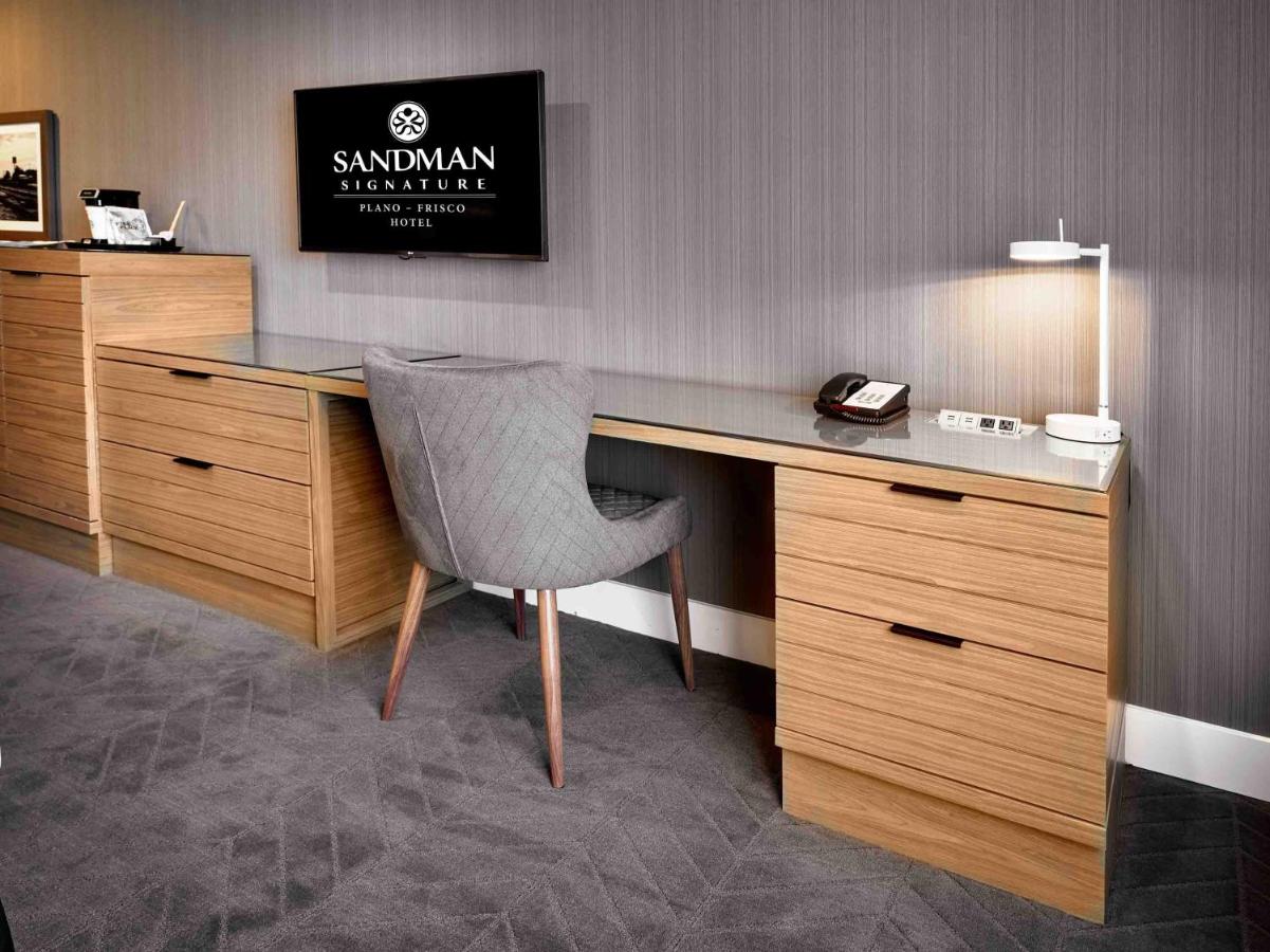 King Room at Sandman Signature Plano - Frisco Hotel