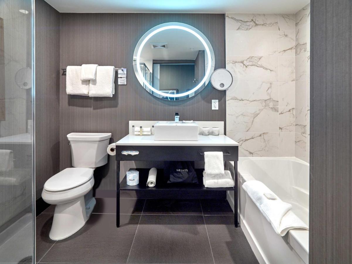 King Room at Sandman Signature Plano - Frisco Hotel