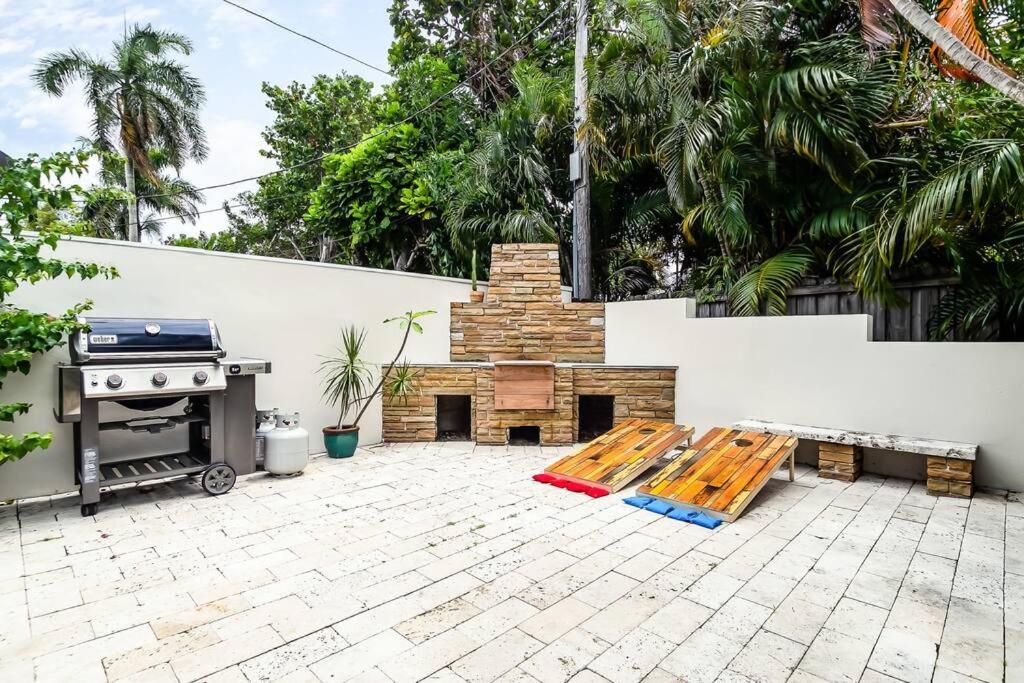 | *Victoria Park Pool Home- close to beach/Las Olas*