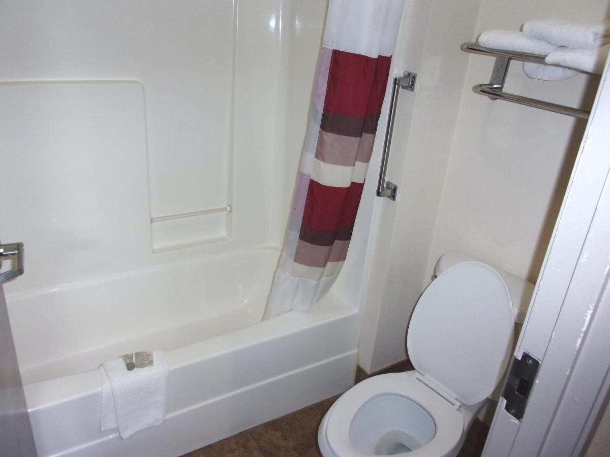 Superior King Room - Non-Smoking at Econo Lodge Inn & Suites