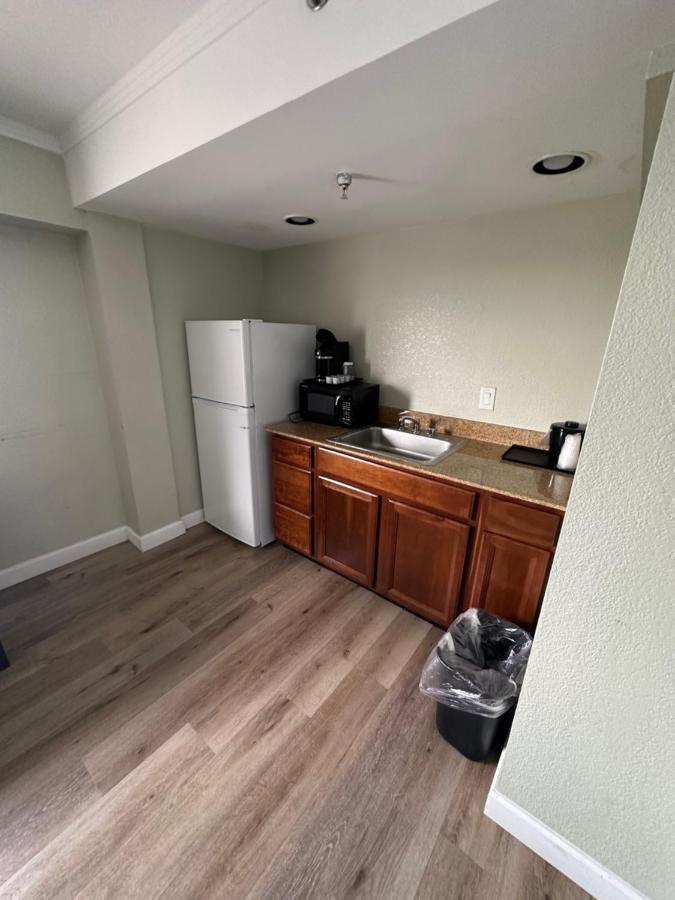 One-Bedroom Suite at Sandcastle Resort On The Beach