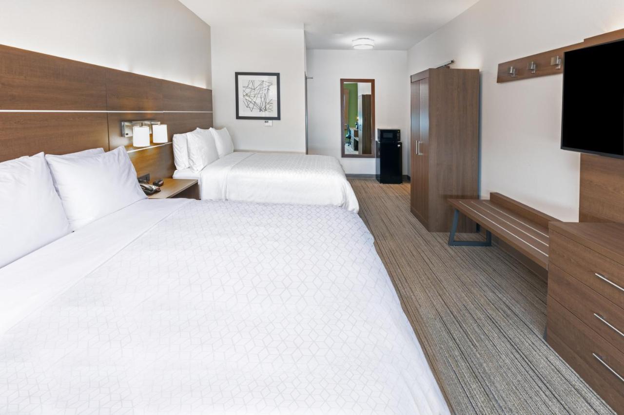 Queen Room with Two Queen Beds - Non-Smoking at Holiday Inn Express & Suites Stafford NW - Sugar Land by IHG