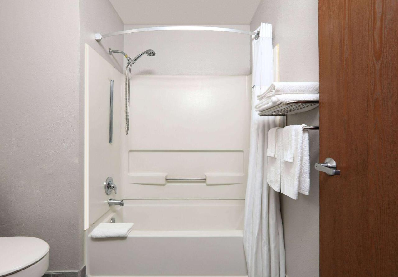 | Super 8 by Wyndham Amarillo