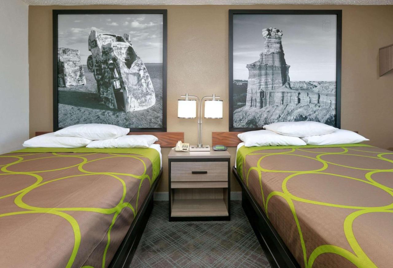 | Super 8 by Wyndham Amarillo