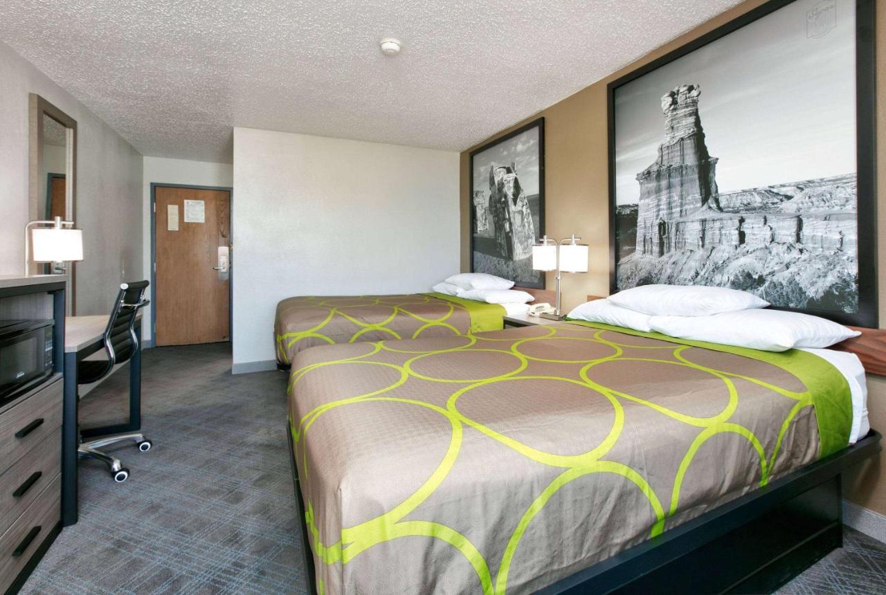 | Super 8 by Wyndham Amarillo