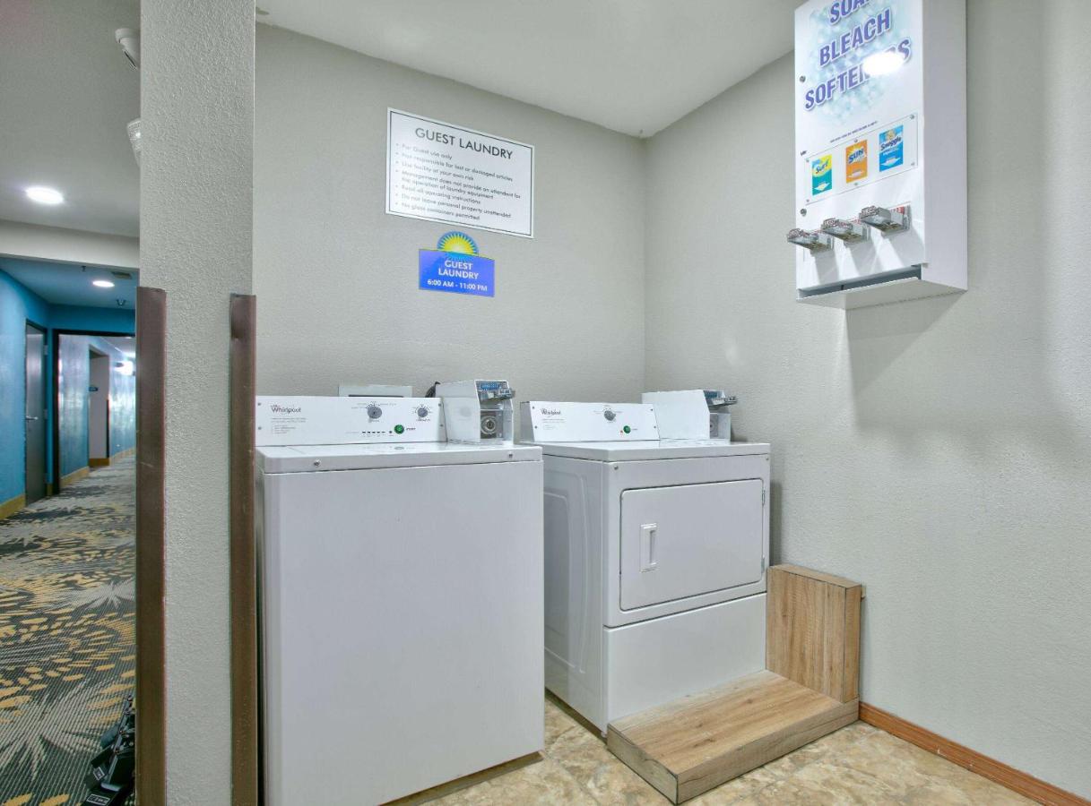 | Days Inn by Wyndham Tunica Resorts