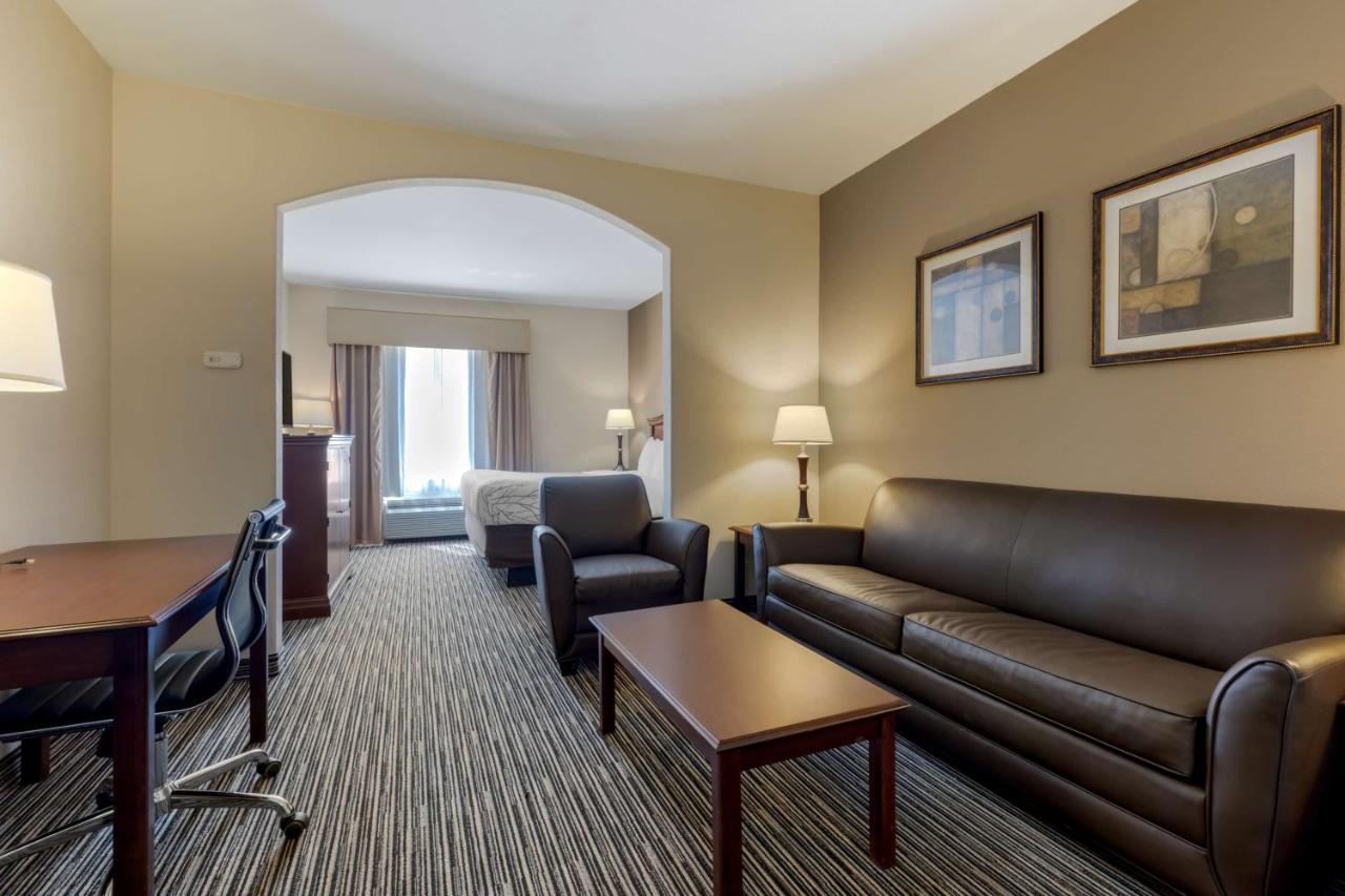 King Suite with Sofa Bed - Non-Smoking at Best Western Plus Sweetwater Inn & Suites