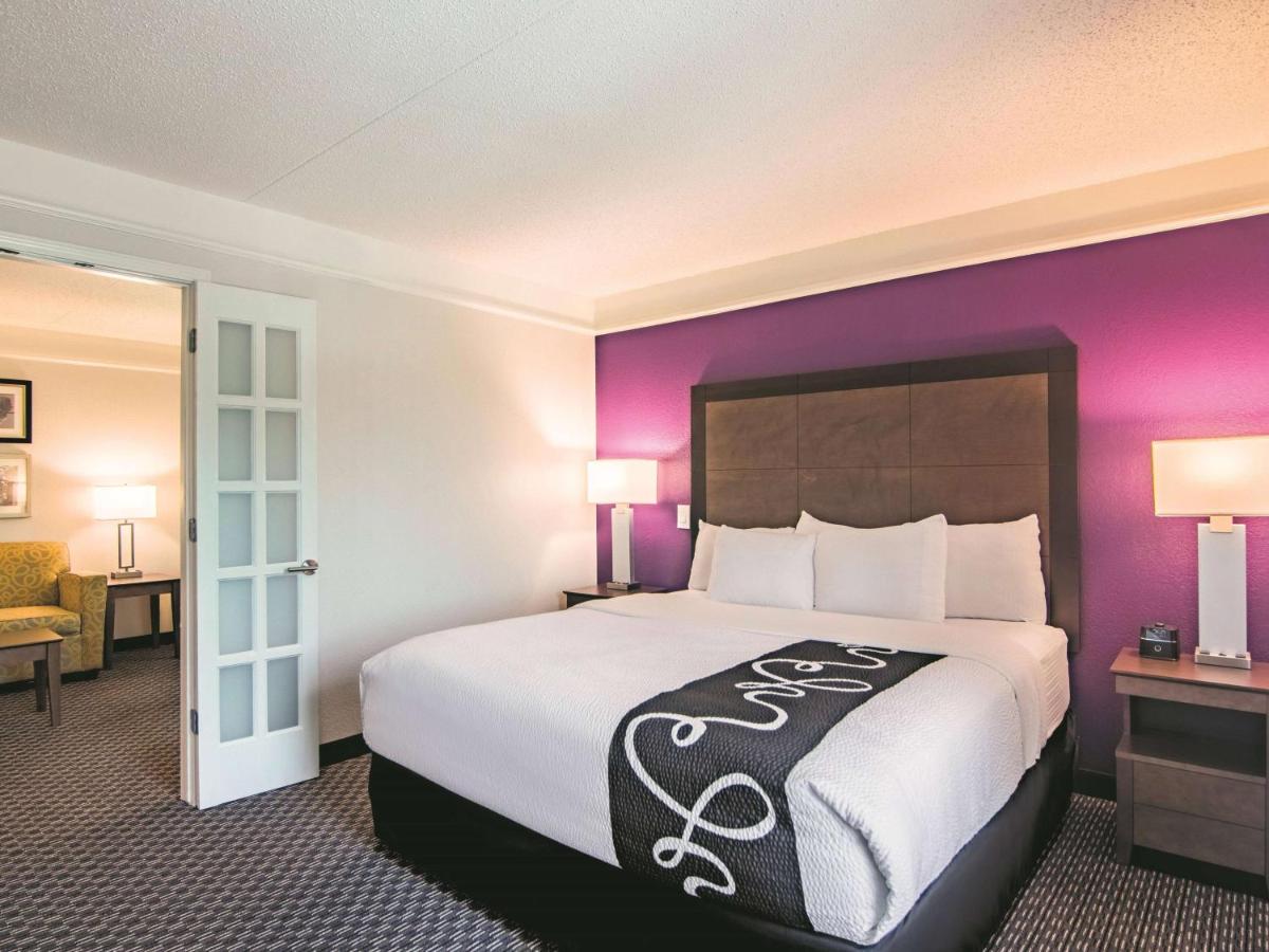 Deluxe King Suite at La Quinta Inn & Suites by Wyndham Oklahoma City Norman