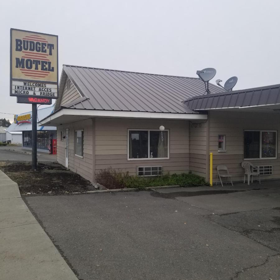 | Budget 8 Motel