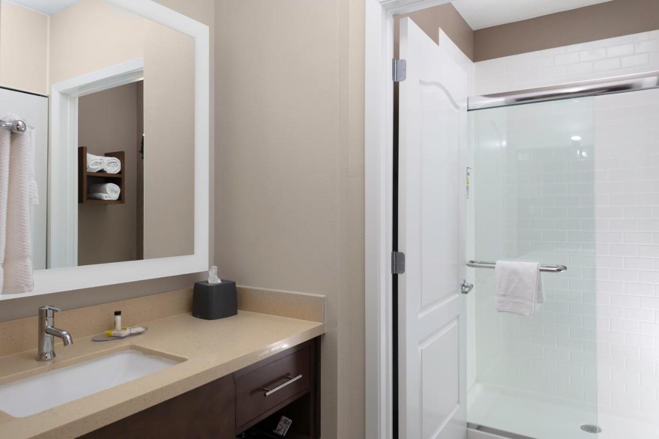 Intercontinental Deluxe Room at Staybridge Suites Cedar Park - Austin N by IHG