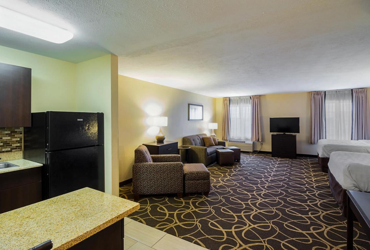 Executive Suite - Non-Smoking at MainStay Suites Fargo - I-94 Medical Center