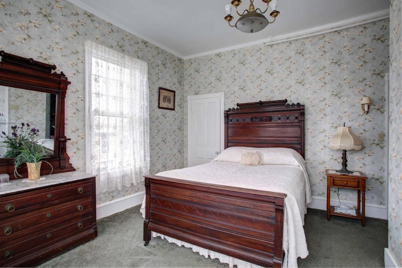  | Wilbraham Mansion
