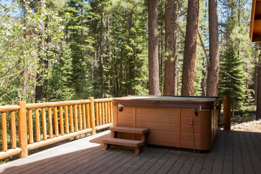  | Riverside 6 Bed 6 Bth Heated Indoor Pool & HotTub & Sauna