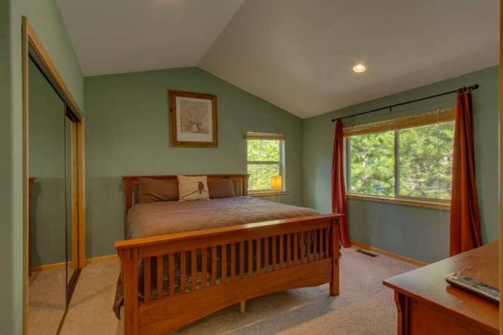  | Riverside 6 Bed 6 Bth Heated Indoor Pool & HotTub & Sauna