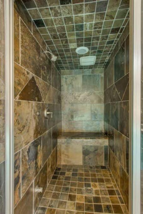  | Riverside 6 Bed 6 Bth Heated Indoor Pool & HotTub & Sauna