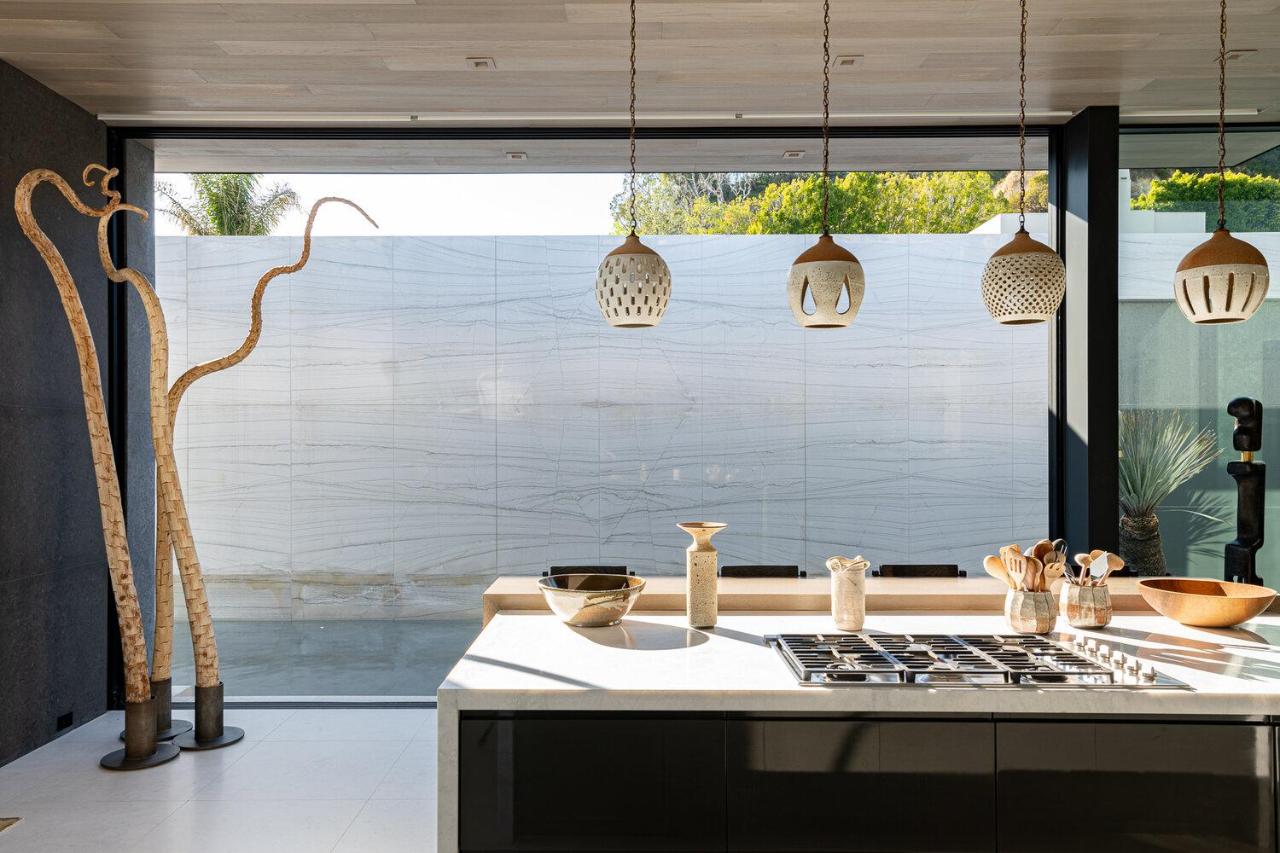  | Ultra Modern Villa In Doheny Estates