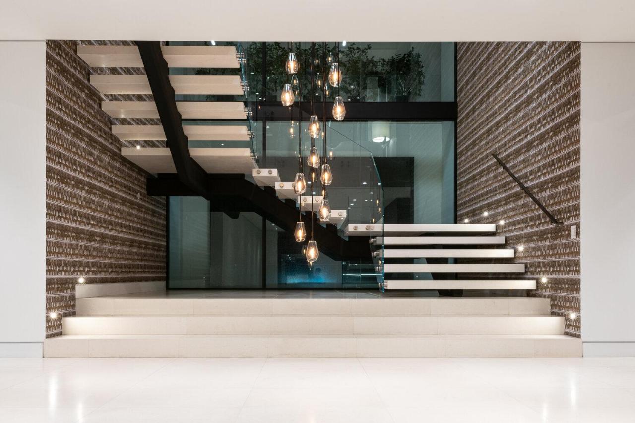  | Ultra Modern Villa In Doheny Estates