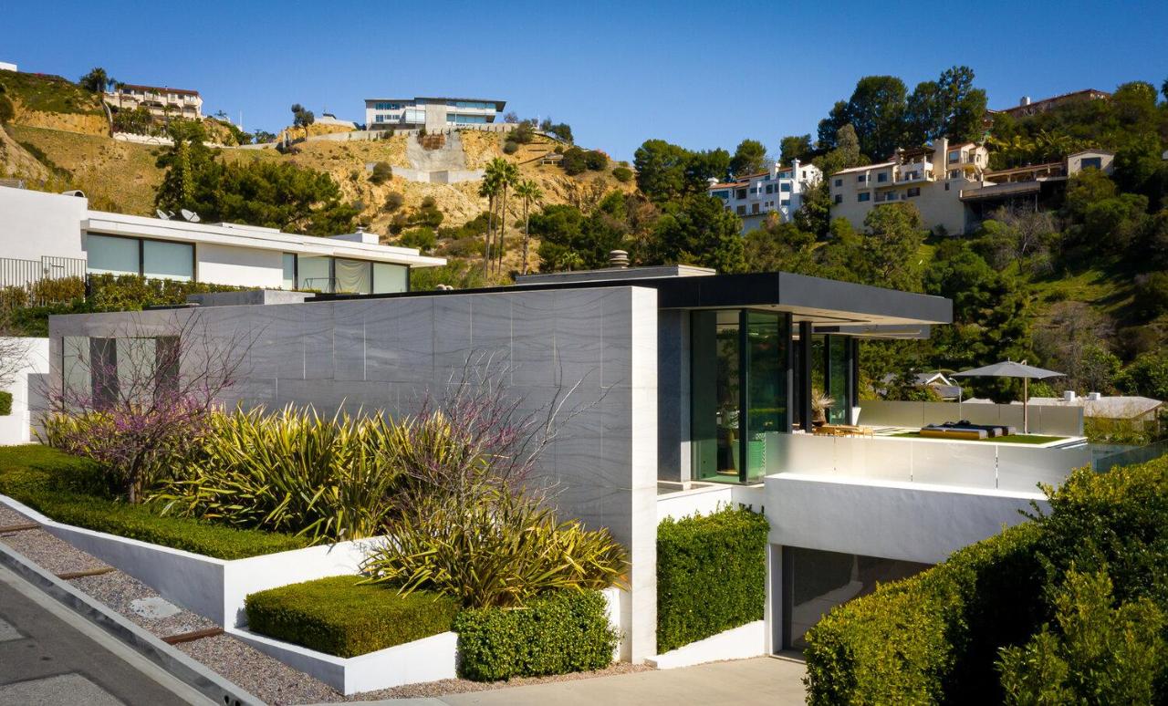  | Ultra Modern Villa In Doheny Estates