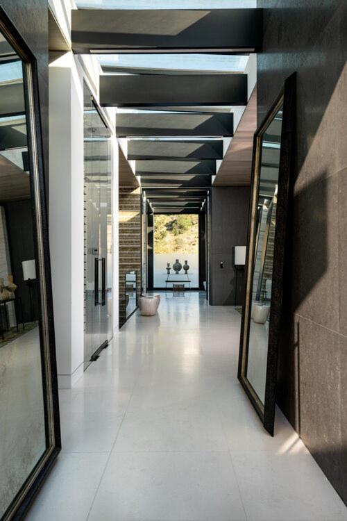  | Ultra Modern Villa In Doheny Estates
