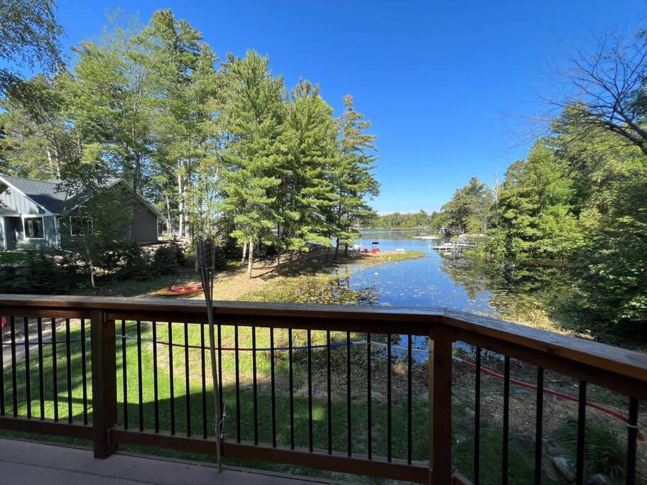 | Large Log Home on Lake with Hot Tub