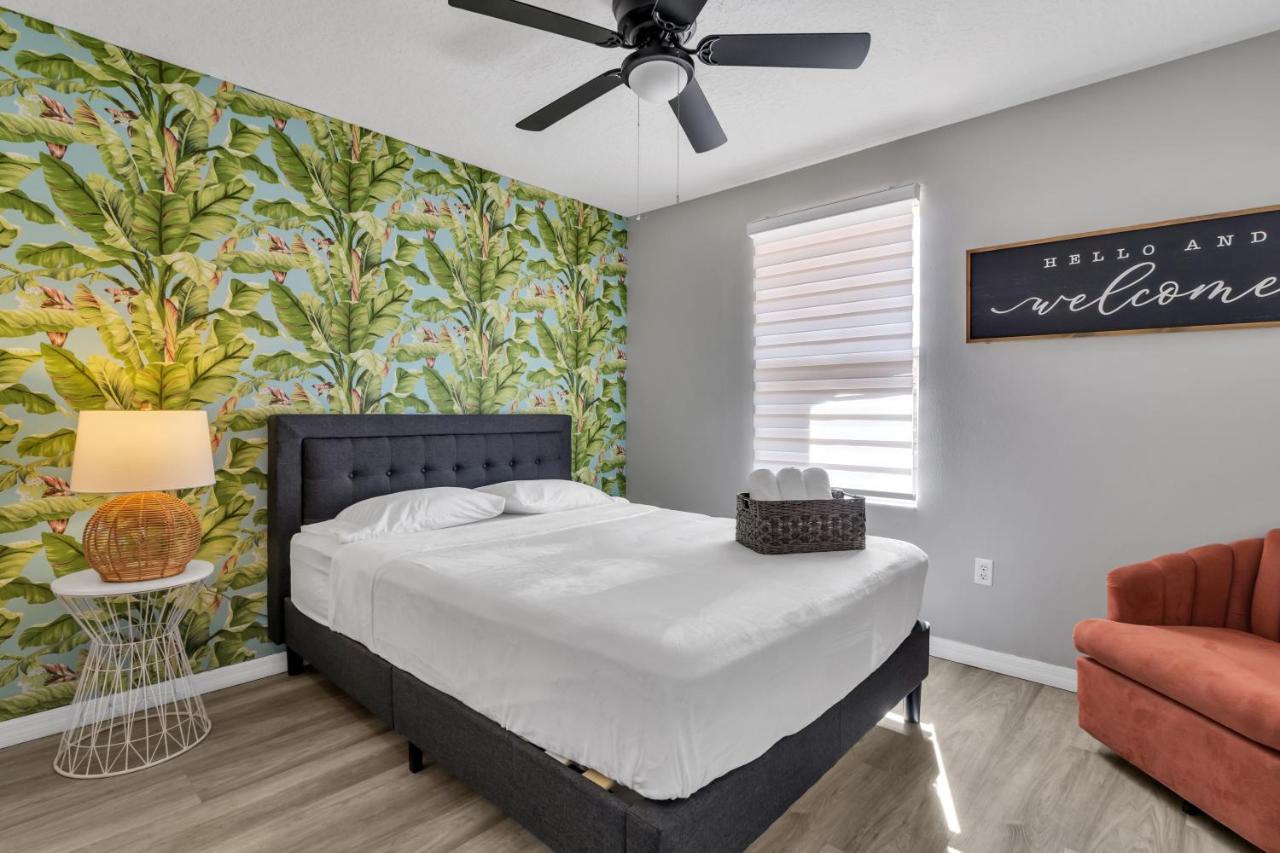  | Just 10 mins from Disney and walking distance to outlets restaurants