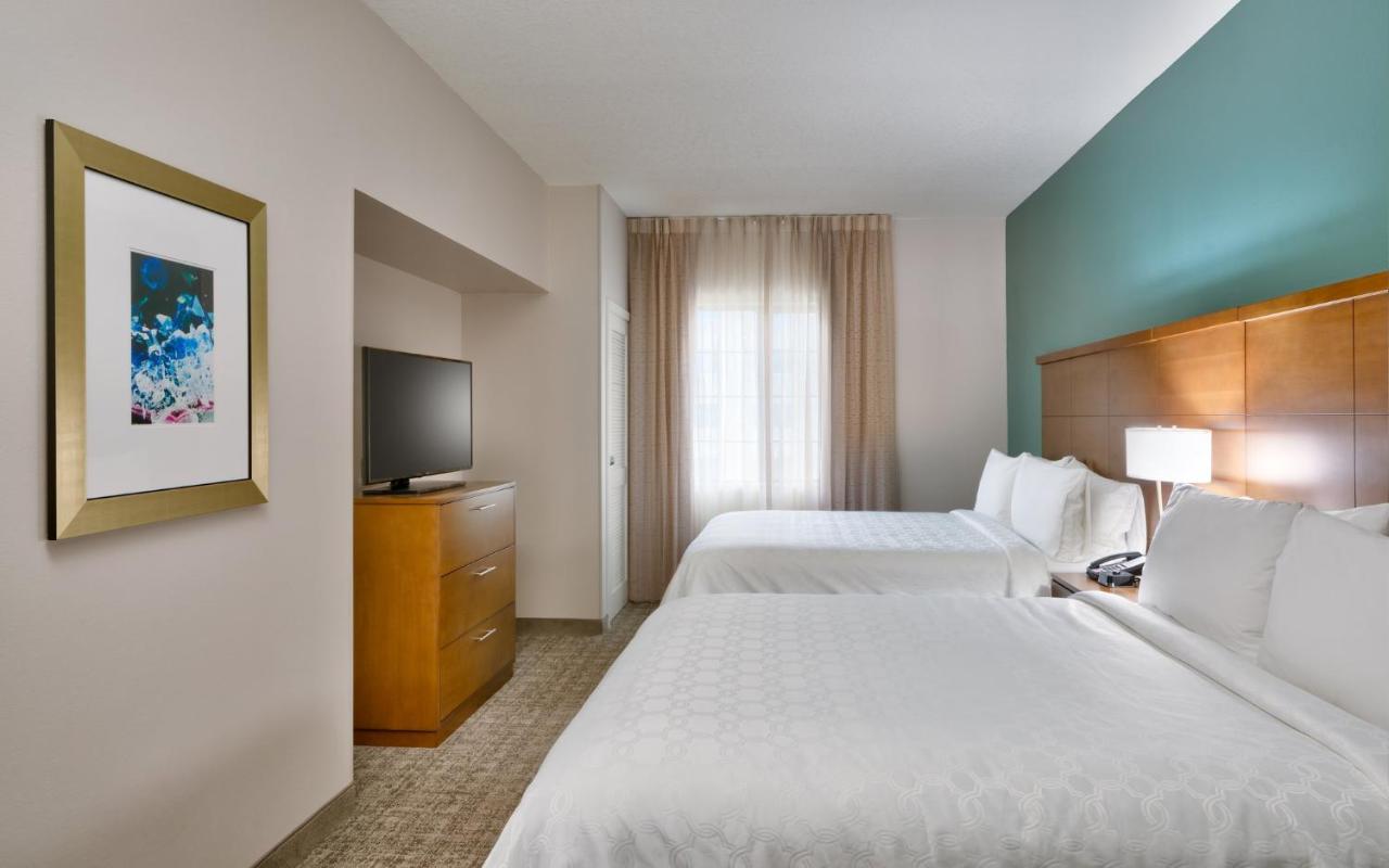 Two-Bedroom Suite at Staybridge Suites Gainesville I-75, an IHG Hotel