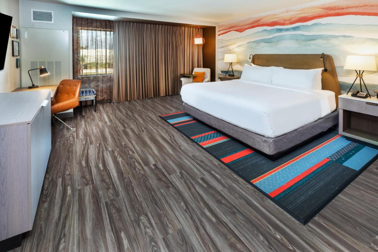 King Room with Hearing Accessibilty - Non-Smoking at Hotel Indigo Spring - Woodlands Area by IHG