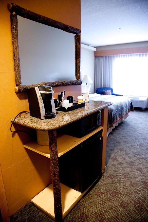 King Room at Heathman Lodge