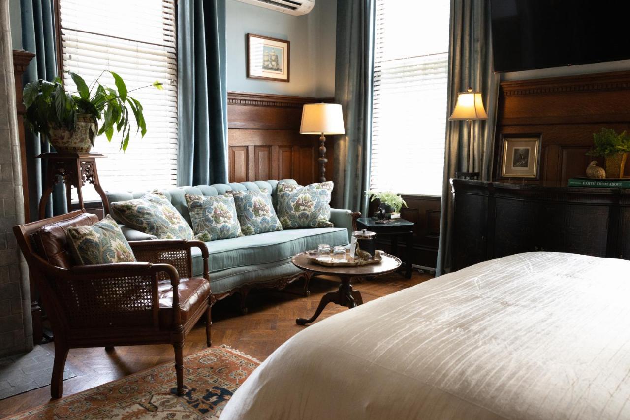 | Forsyth Park Inn