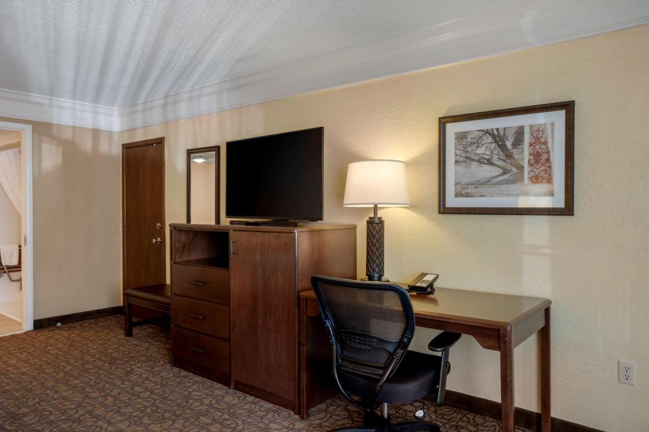 | Best Western Inn of the Ozarks