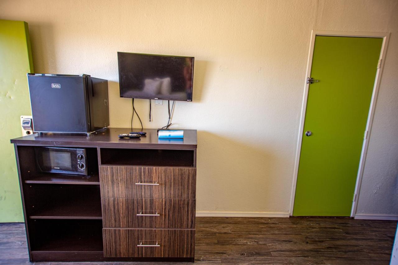| Marifah Inn Sweetwater
