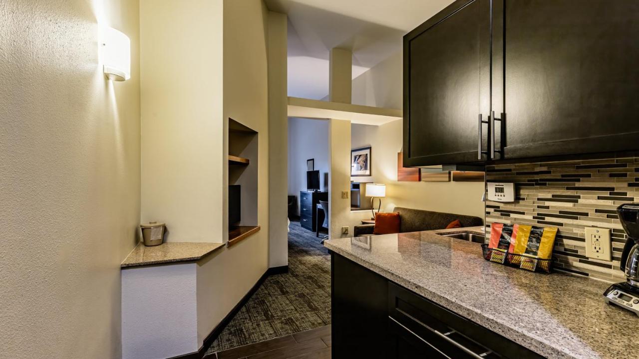 King Studio Suite - Non-Smoking at Staybridge Suites Laredo International Airport, an IHG Hotel